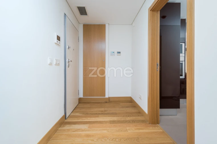 Apartamento T2 para Arrendamento em São Domingos de Benfica Foto 5