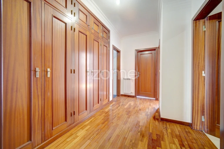 Apartamento T3 para Venda em Santa Maria, São Pedro e Matacães Foto 12