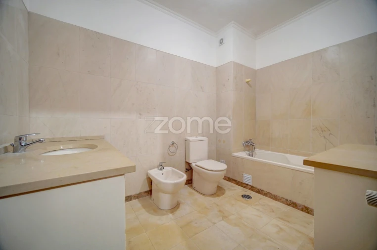 Apartamento T3 para Venda em Santa Maria, São Pedro e Matacães Foto 13