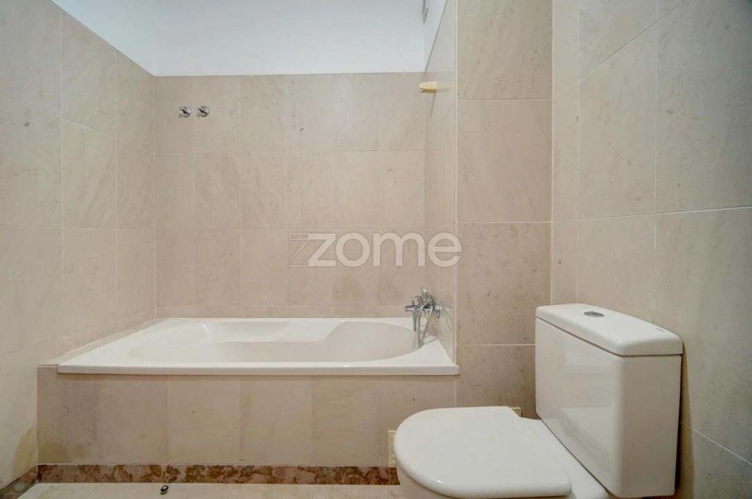 Apartamento T3 para Venda em Santa Maria, São Pedro e Matacães Foto 11
