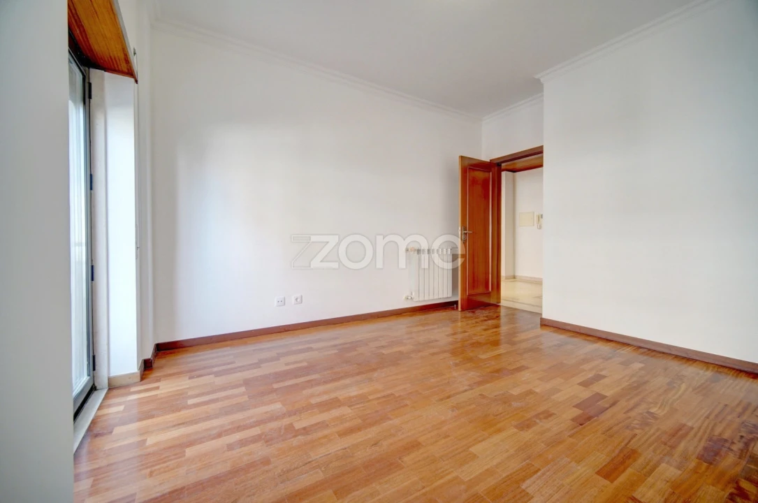Apartamento T3 para Venda em Santa Maria, São Pedro e Matacães Foto 9