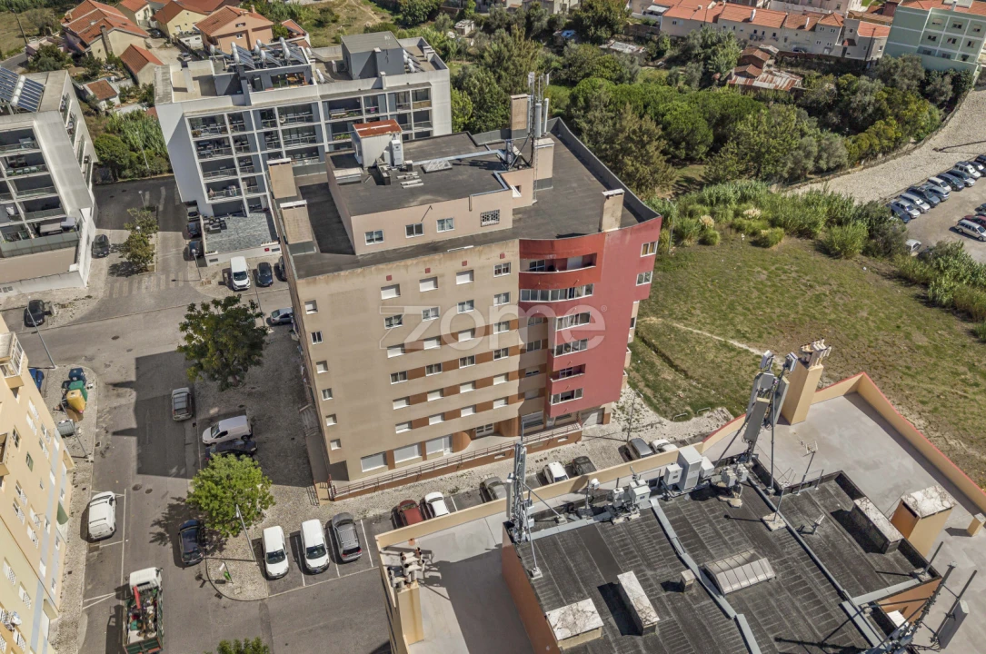 Apartamento T3 para Venda em Ramada e Caneças Foto 25