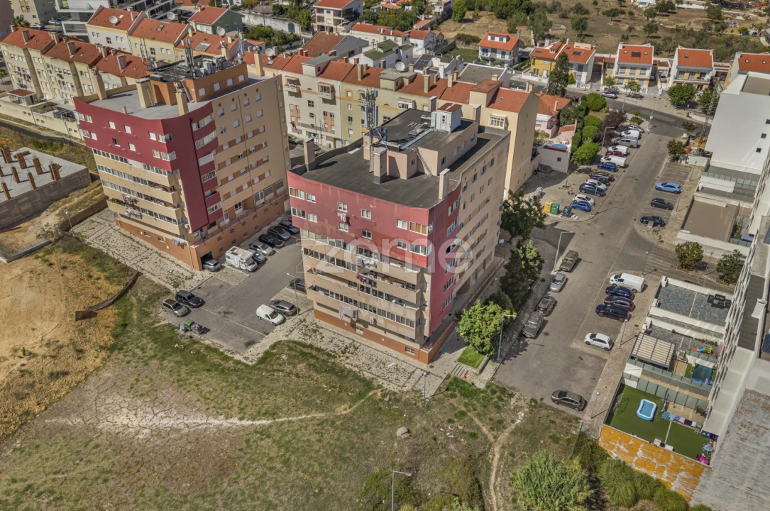 Apartamento T3 para Venda em Ramada e Caneças Foto 23
