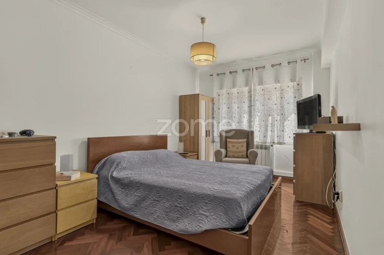 Apartamento T3 para Venda em Ramada e Caneças Foto 19