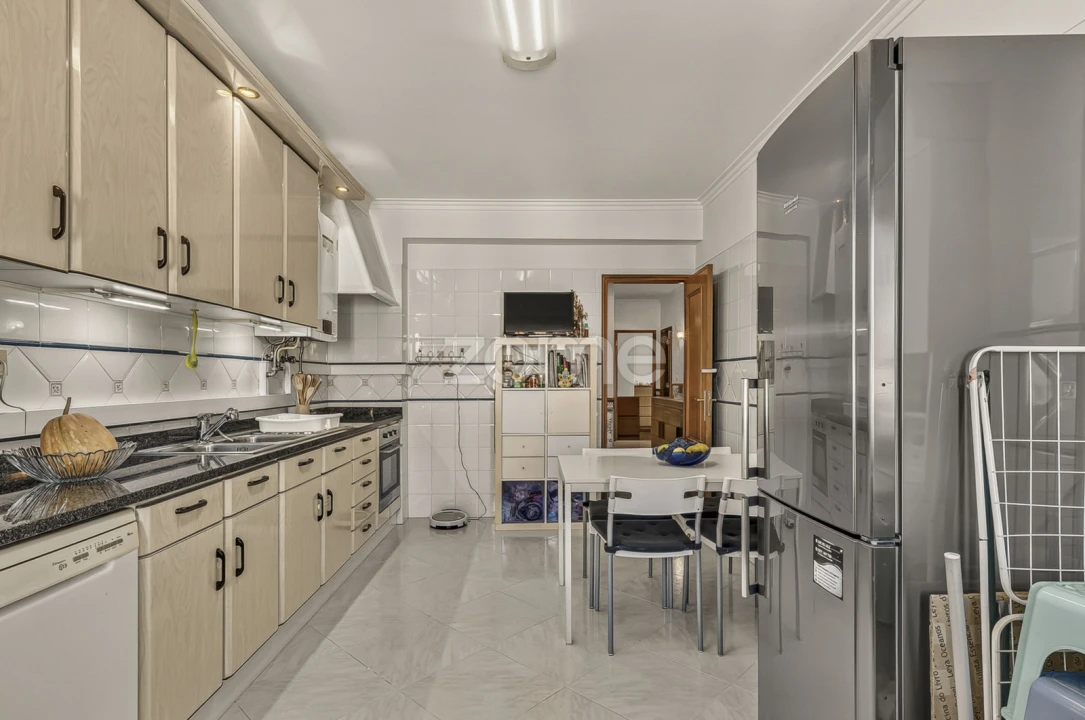 Apartamento T3 para Venda em Ramada e Caneças Foto 6