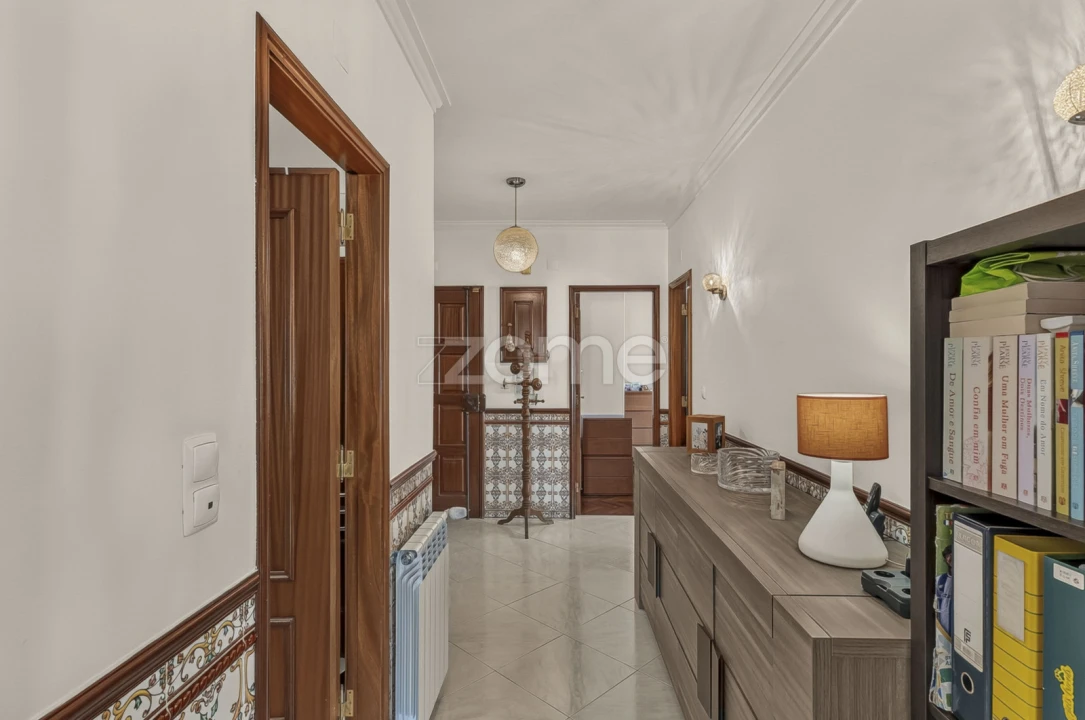 Apartamento T3 para Venda em Ramada e Caneças Foto 18