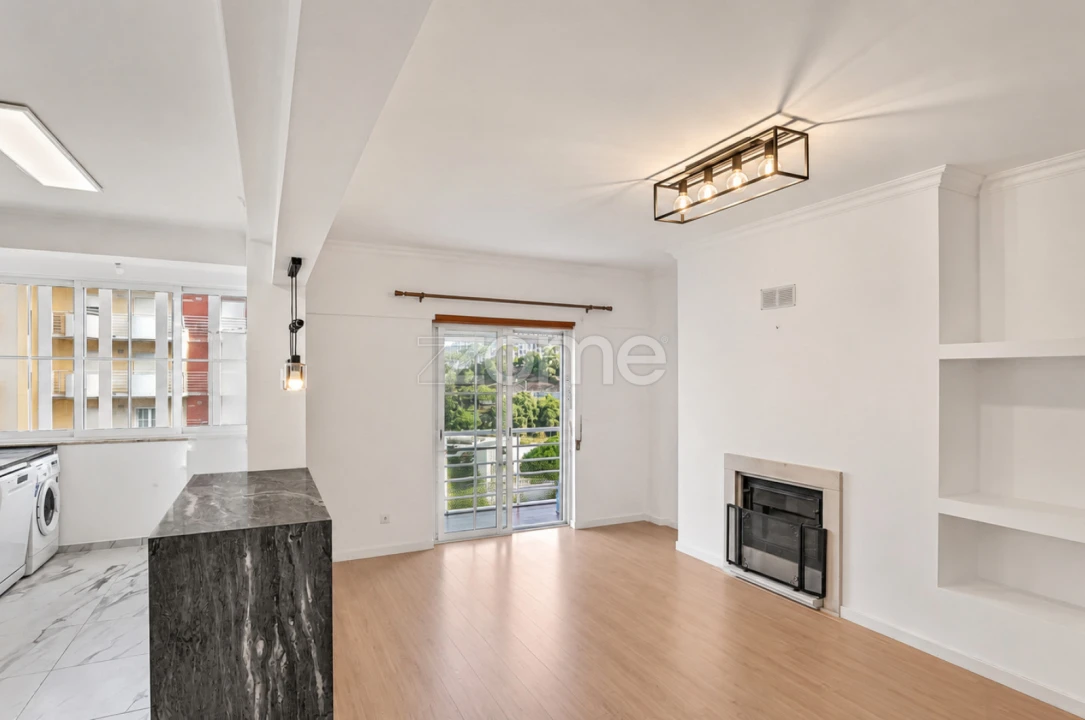 Apartamento T2 para Venda em Rio de Mouro Foto 4