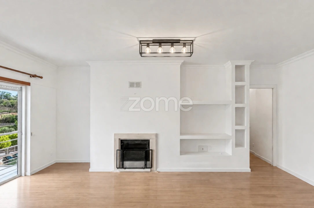 Apartamento T2 para Venda em Rio de Mouro Foto 6