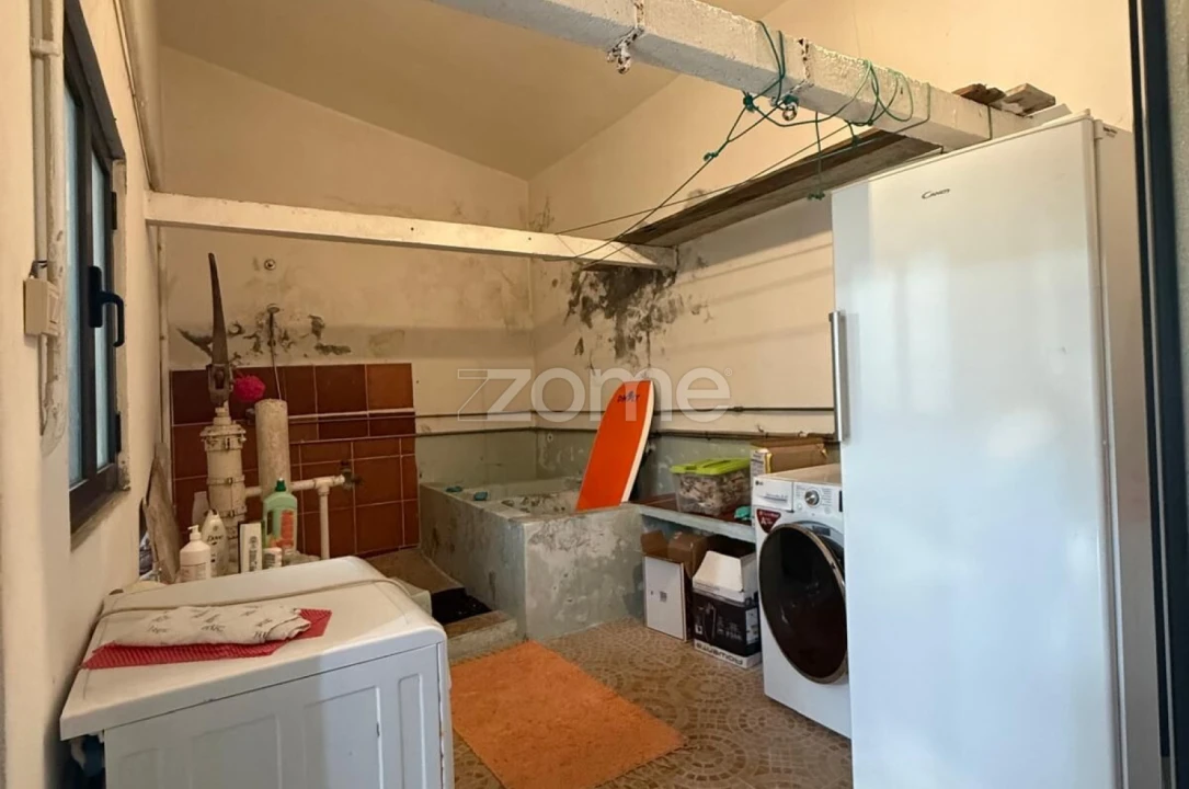 Moradia T5 para Venda em Lavos Foto 10