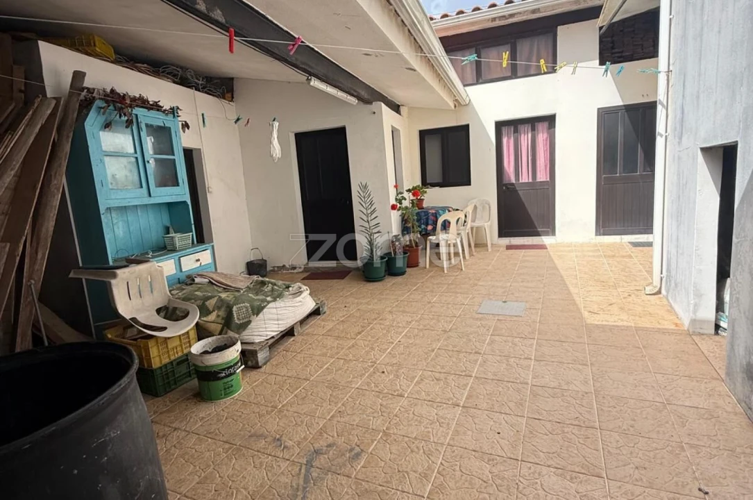 Moradia T5 para Venda em Lavos Foto 11