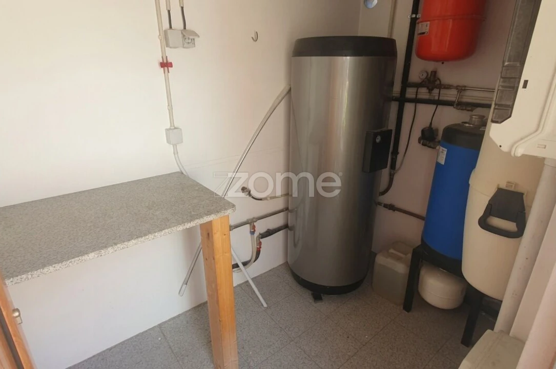 Moradia T2 para Venda em Nelas Foto 19