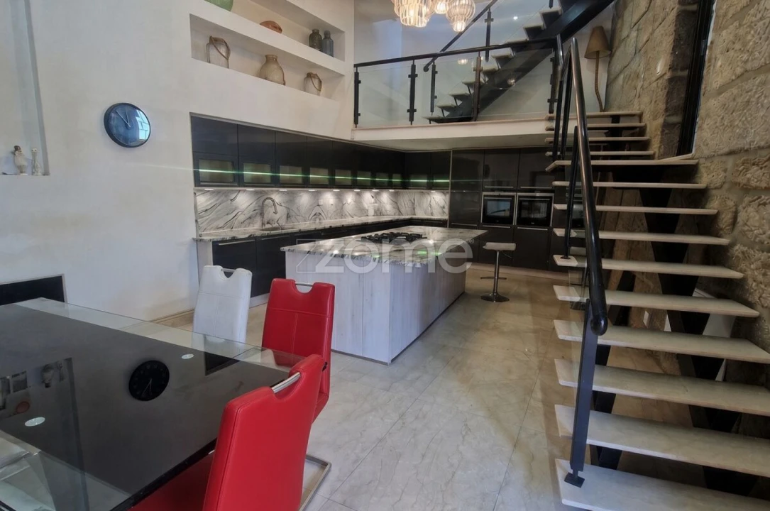 Moradia T2 para Venda em Nelas Foto 4