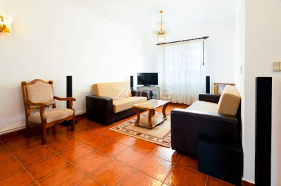Moradia T4 para Venda em Santiago