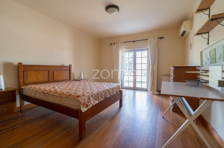 Moradia T4 para Venda em Quinta do Anjo Foto 40