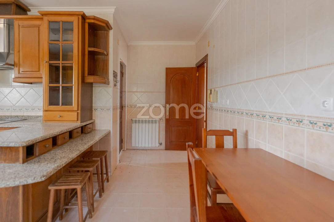 Moradia T4 para Venda em Quinta do Anjo Foto 18