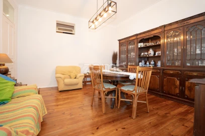 Apartamento T3 para Venda em Campo de Ourique