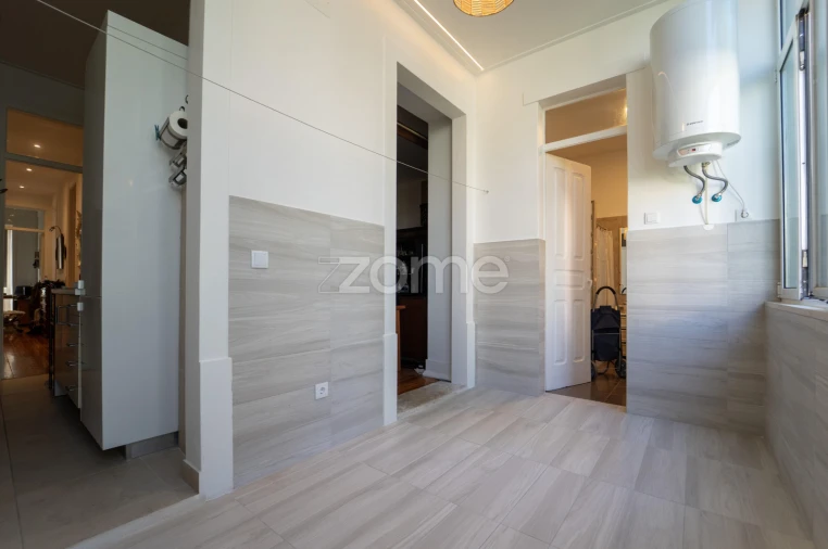 Apartamento T3 para Venda em Campo de Ourique Foto 14