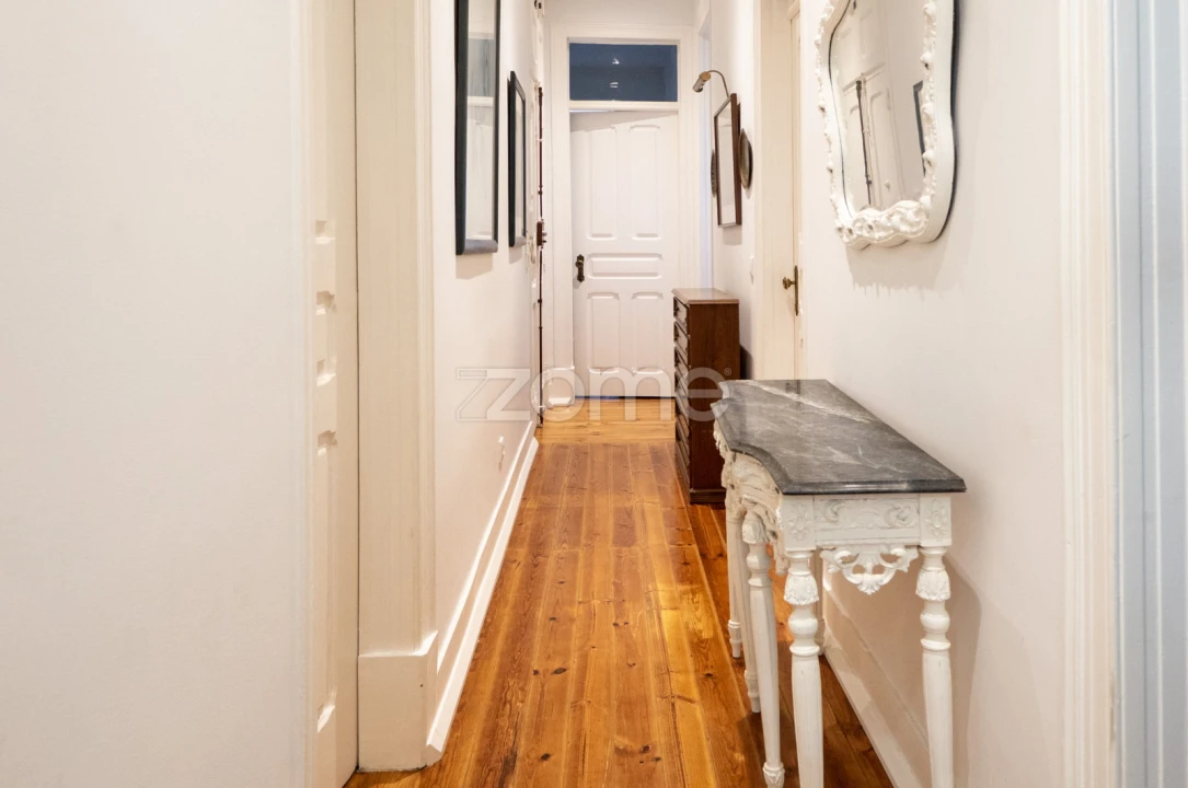 Apartamento T3 para Venda em Campo de Ourique Foto 6