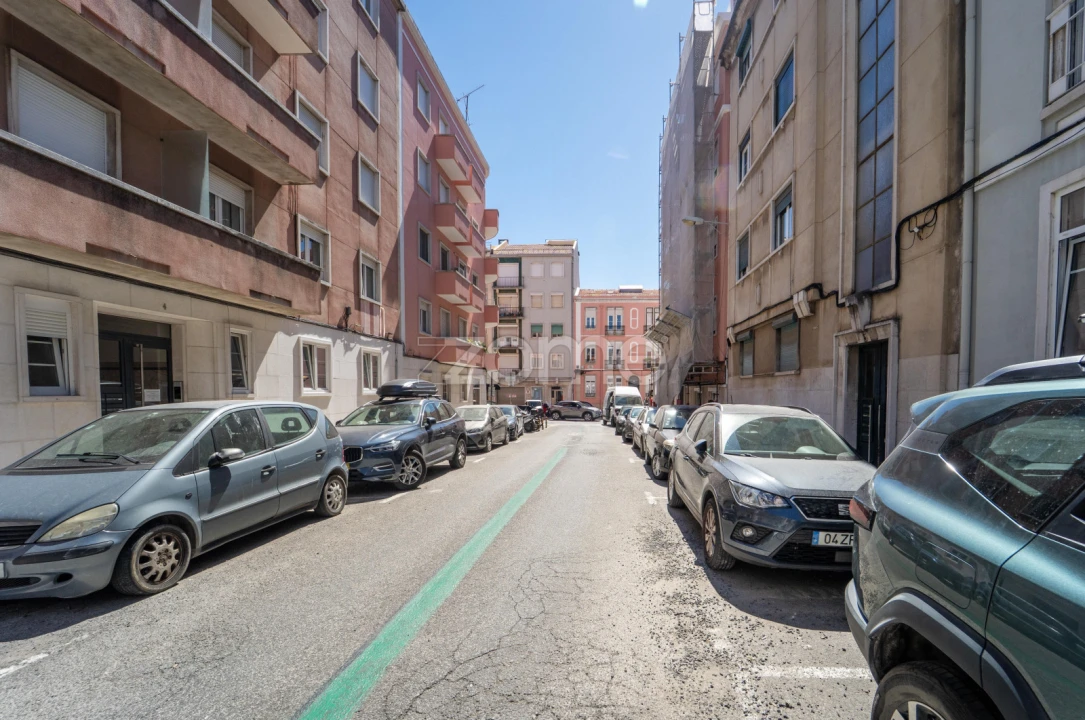 Apartamento T3 para Venda em Campo de Ourique Foto 25