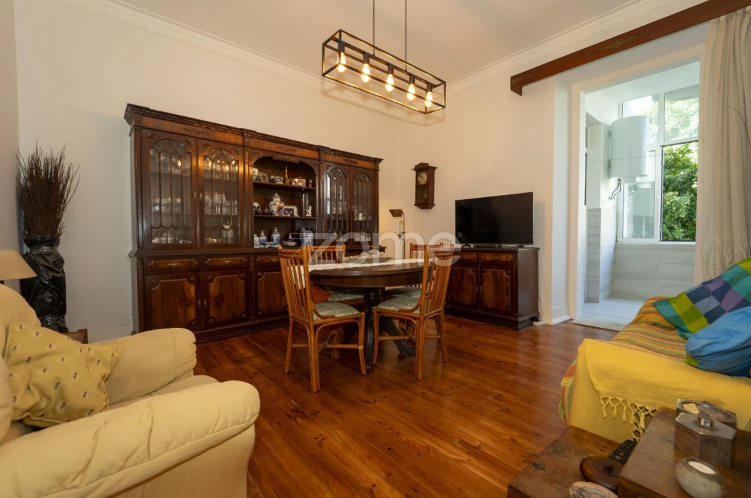 Apartamento T3 para Venda em Campo de Ourique Foto 3
