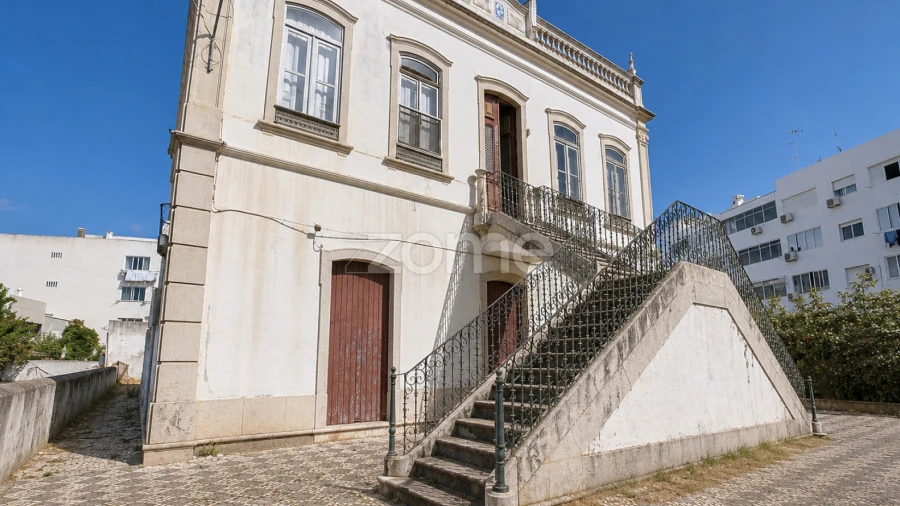 Moradia T5 para Venda em Olhão