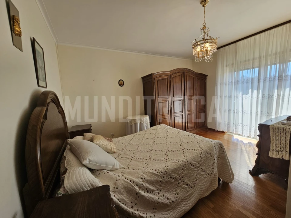 Moradia T4 para Venda em Espinho Foto 13