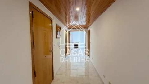 Apartamento T2 para Arrendamento em Cacém e São Marcos