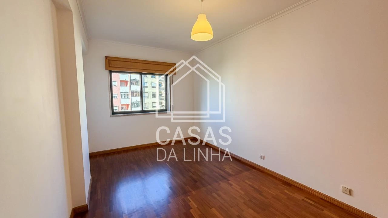 Apartamento T2 para Arrendamento em Cacém e São Marcos Foto 13