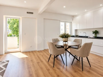 Apartamento T3 para Venda em Benfica