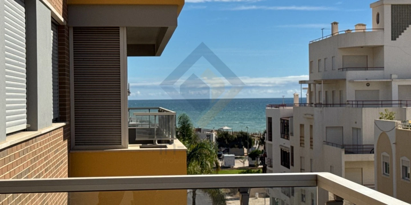 Apartamento T1 para Arrendamento em Quarteira Foto 10