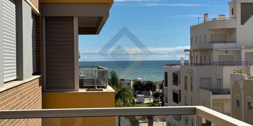 Apartamento T1 para Arrendamento em Quarteira Foto 10