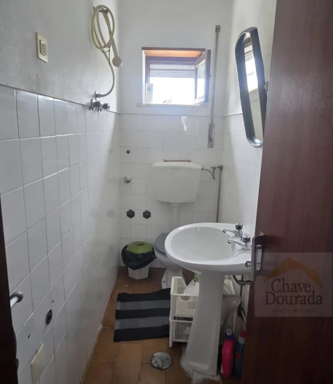 Moradia T5 para Venda em Souselas e Botão