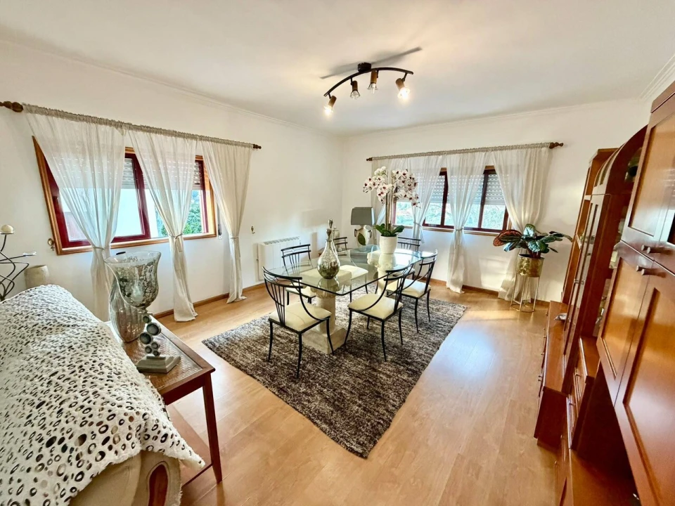 Apartamento T3 para Venda em Vilar de Andorinho Foto 5