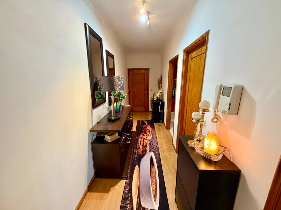 Apartamento T3 para Venda em Vilar de Andorinho Foto 12