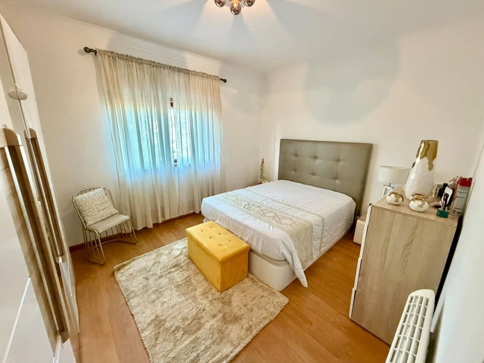 Apartamento T3 para Venda em Vilar de Andorinho Foto 14