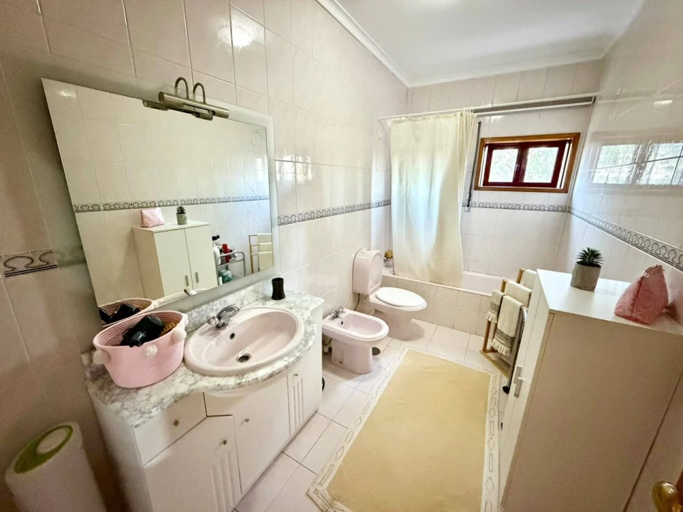 Apartamento T3 para Venda em Vilar de Andorinho Foto 24