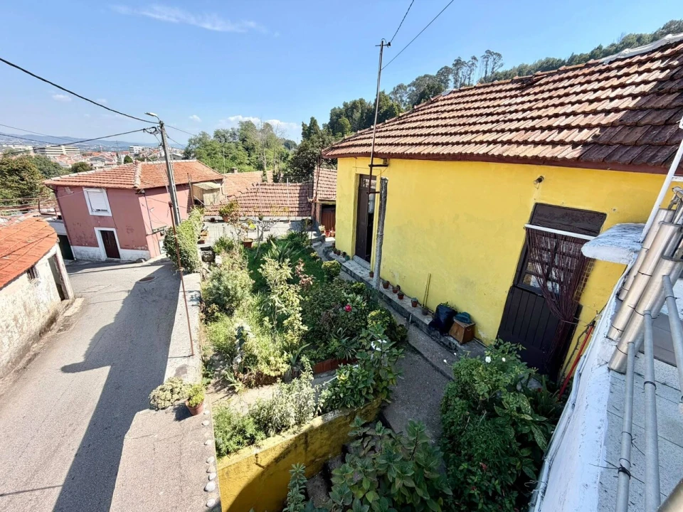 Moradia T2 para Venda em Oliveira do Douro Foto 22