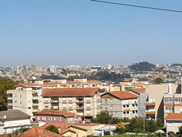 Moradia T2 para Venda em Oliveira do Douro