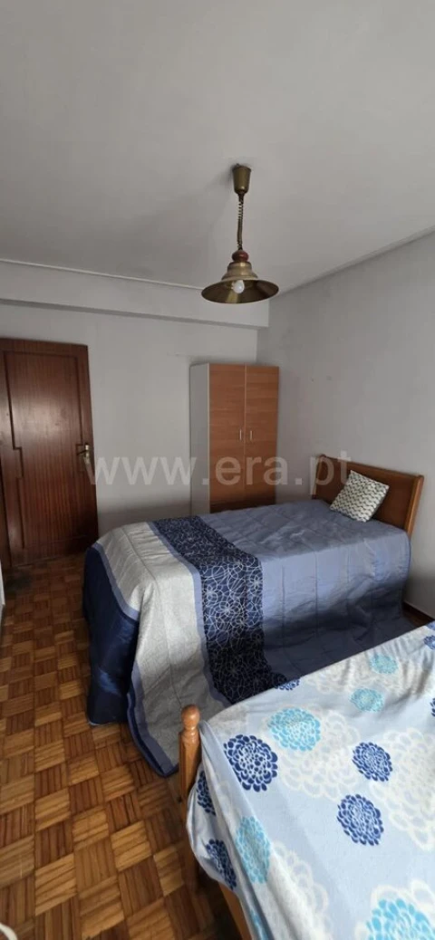 Quarto para Arrendamento em Oliveira do Douro