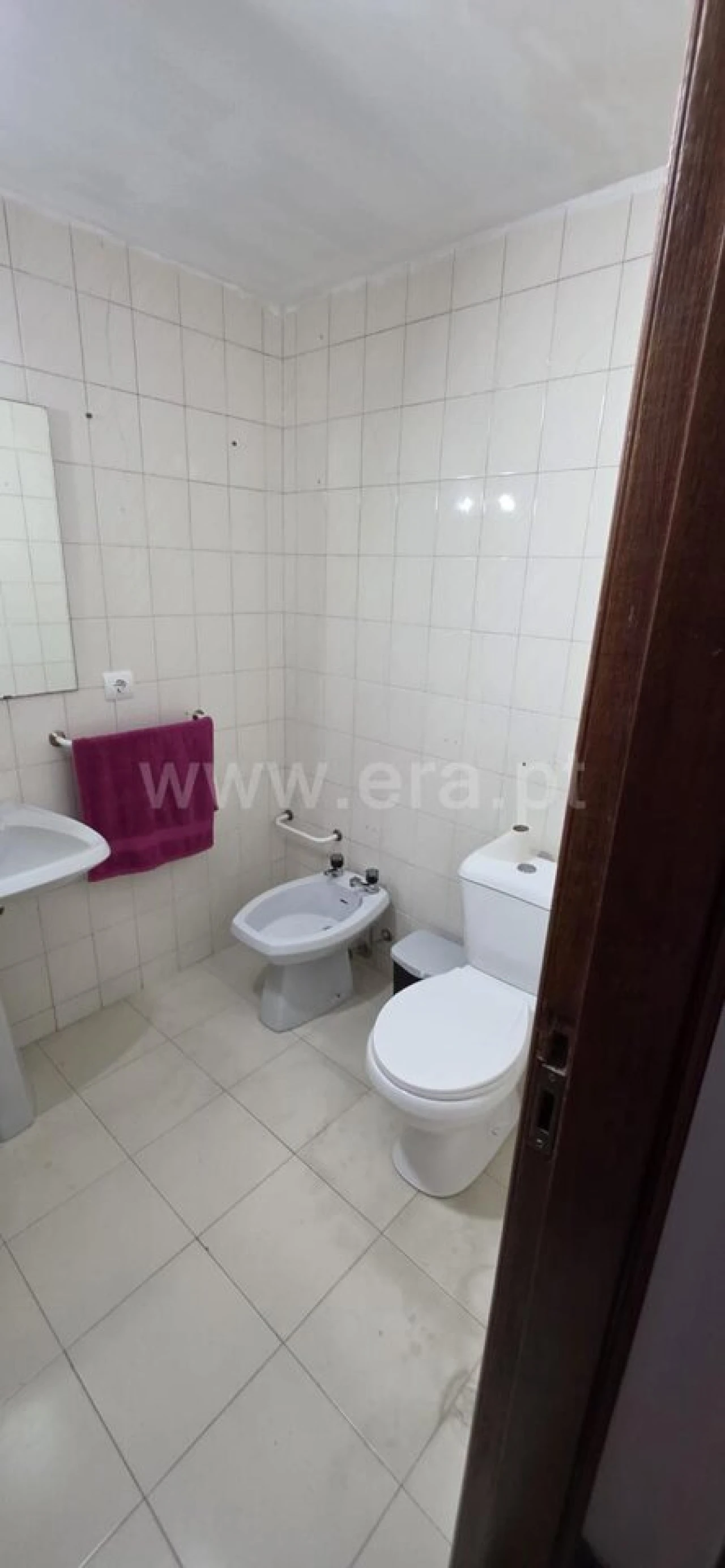 Quarto para Arrendamento em Oliveira do Douro Foto 9