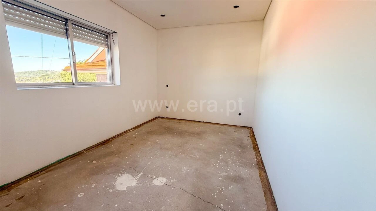 Moradia T5 para Venda em Penhalonga e Paços de Gaiolo Foto 18