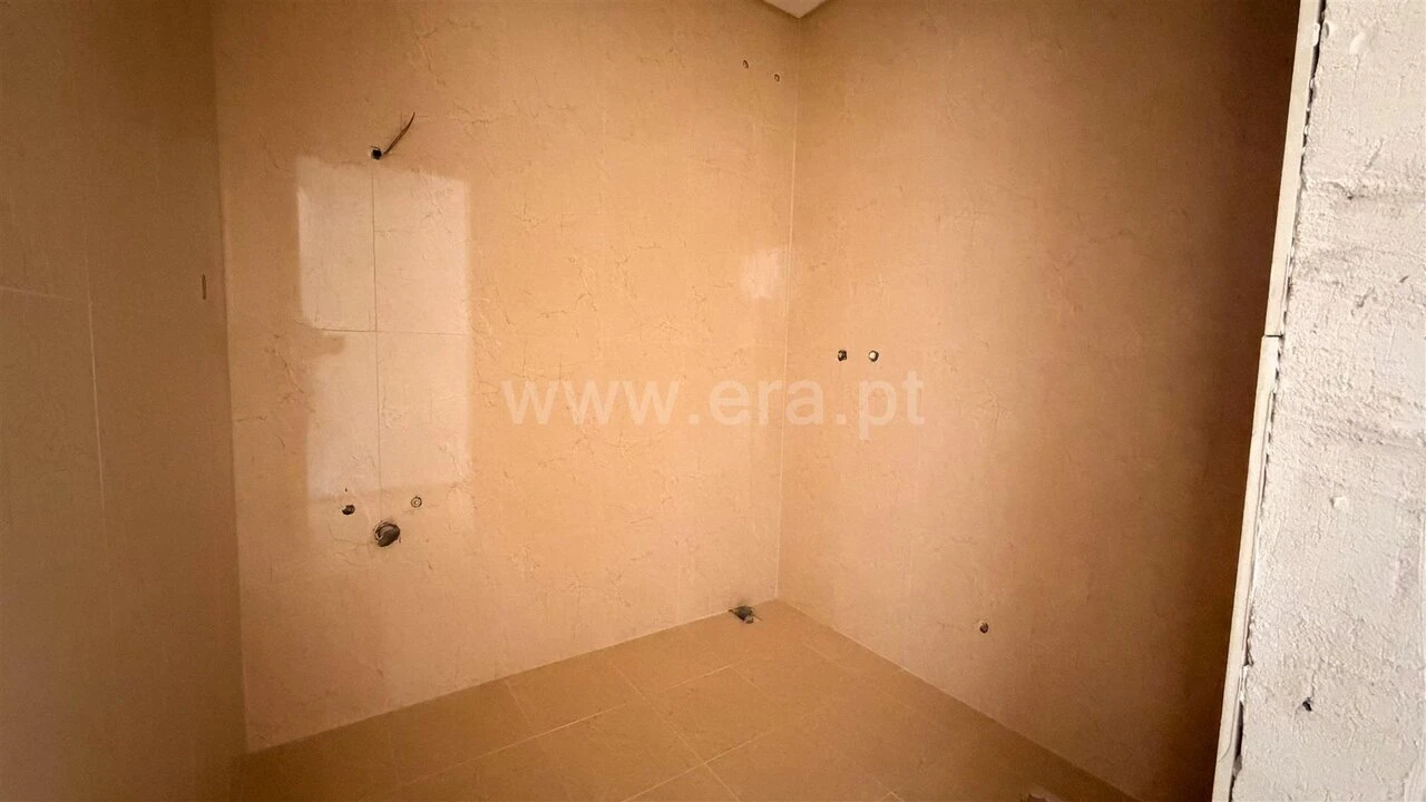 Moradia T5 para Venda em Penhalonga e Paços de Gaiolo Foto 16