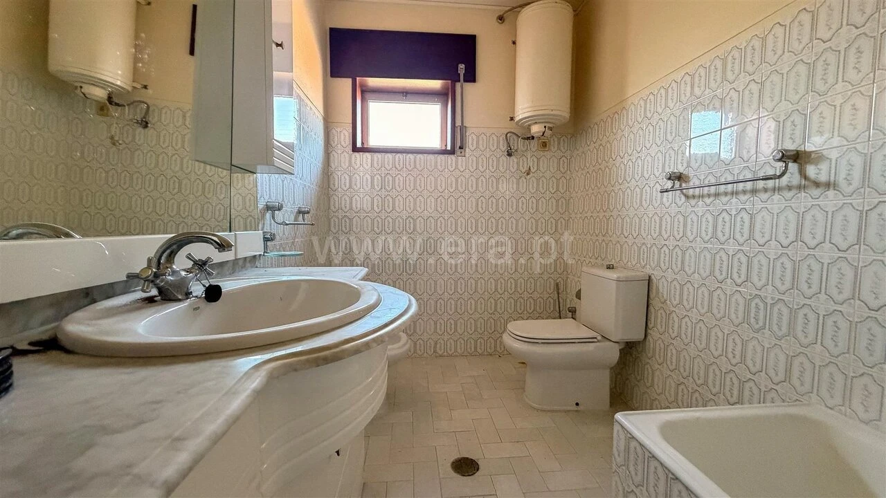 Moradia T5 para Venda em Penhalonga e Paços de Gaiolo Foto 12