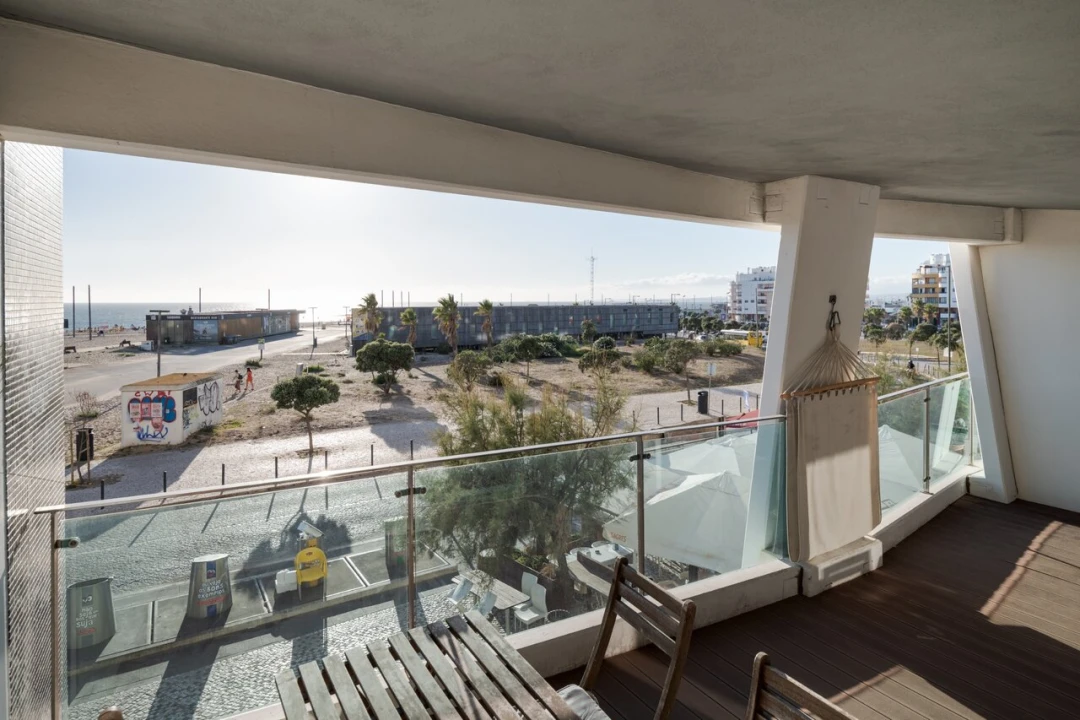 Apartamento T2 para Venda em Costa da Caparica Foto 3