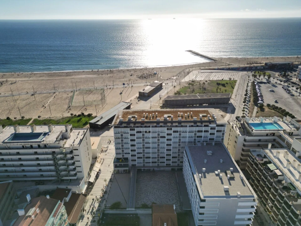 Apartamento T2 para Venda em Costa da Caparica Foto 32