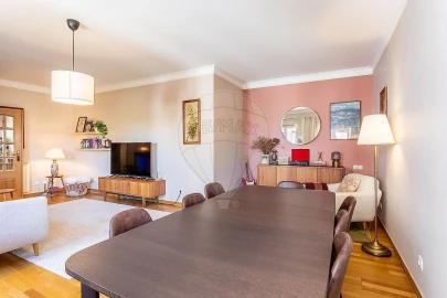 Apartamento T1 para Venda em Carnide
