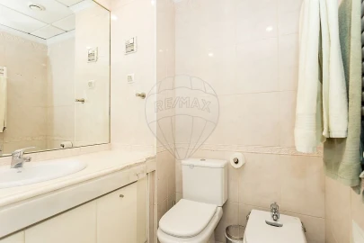 Apartamento T1 para Venda em Carnide