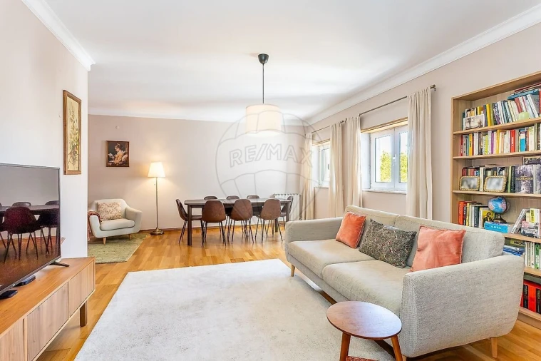 Apartamento T1 para Venda em Carnide Foto 3