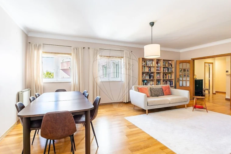 Apartamento T1 para Venda em Carnide Foto 5
