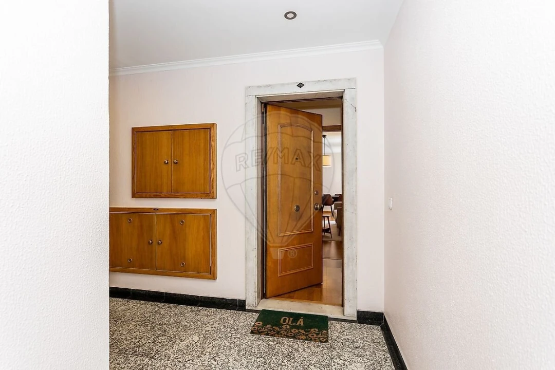 Apartamento T1 para Venda em Carnide Foto 19